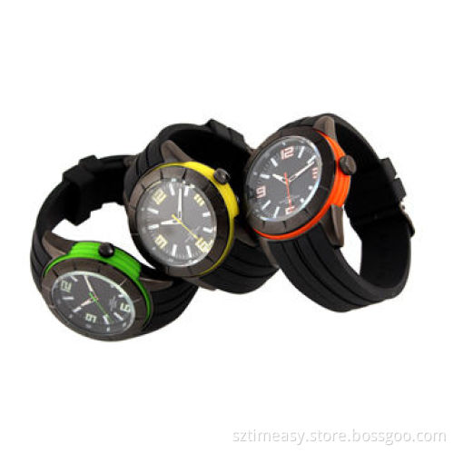 Fashion Alloy Watches with Silicone Band